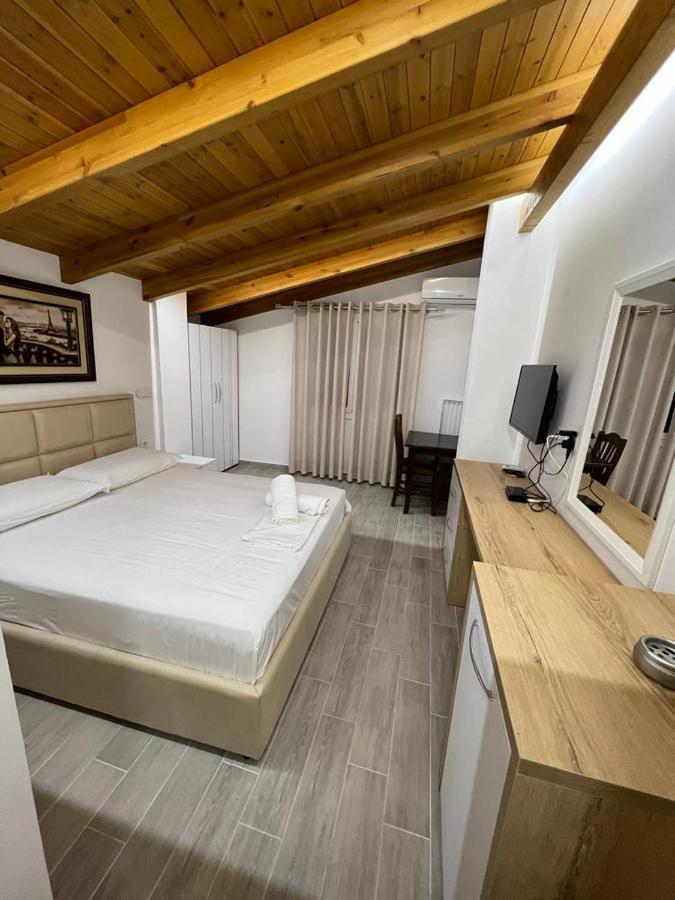 Trip-Stop Apartments Вльора Екстер'єр фото