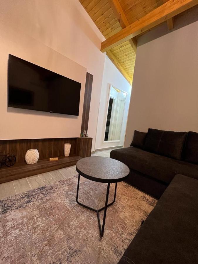 Trip-Stop Apartments Вльора Екстер'єр фото