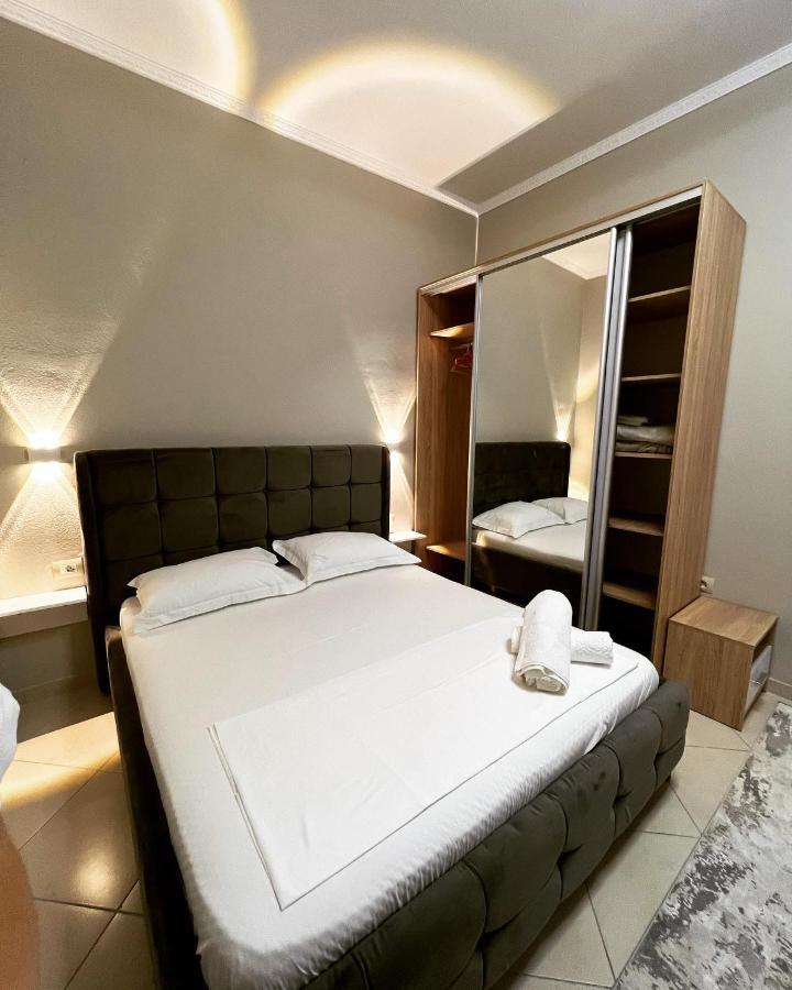 Trip-Stop Apartments Вльора Екстер'єр фото