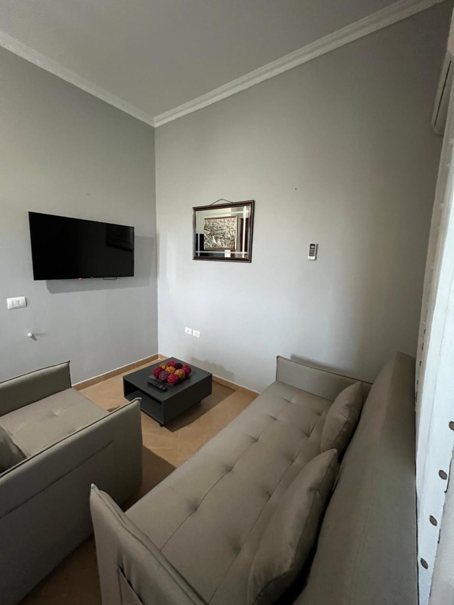Trip-Stop Apartments Вльора Екстер'єр фото