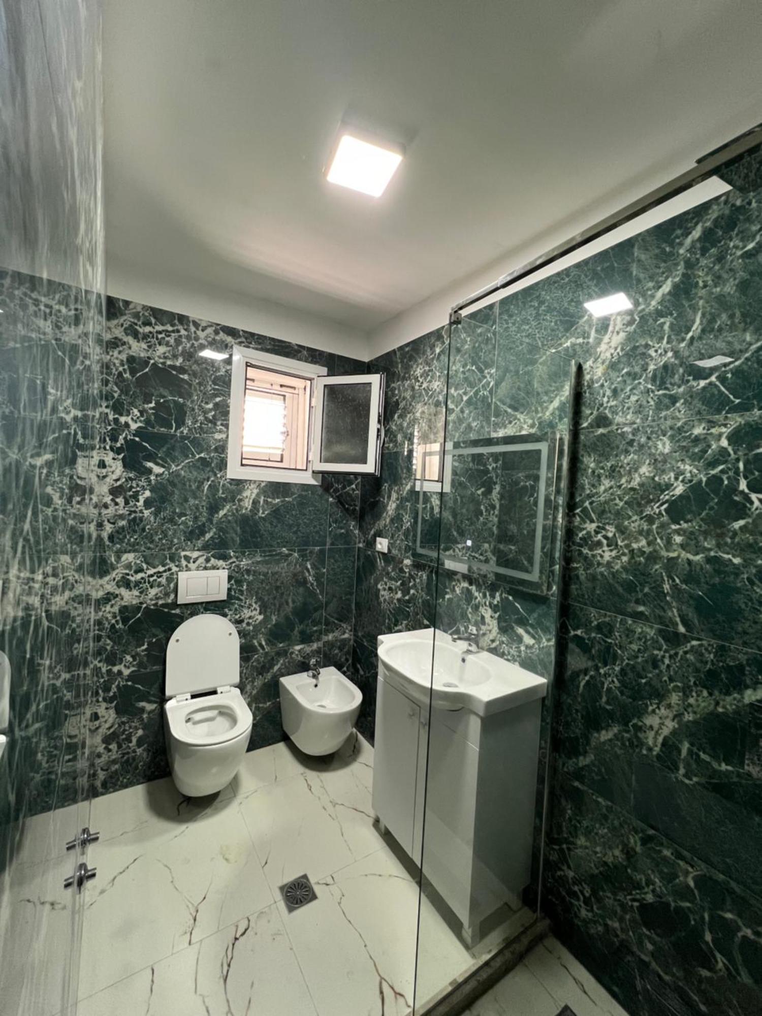 Trip-Stop Apartments Вльора Екстер'єр фото
