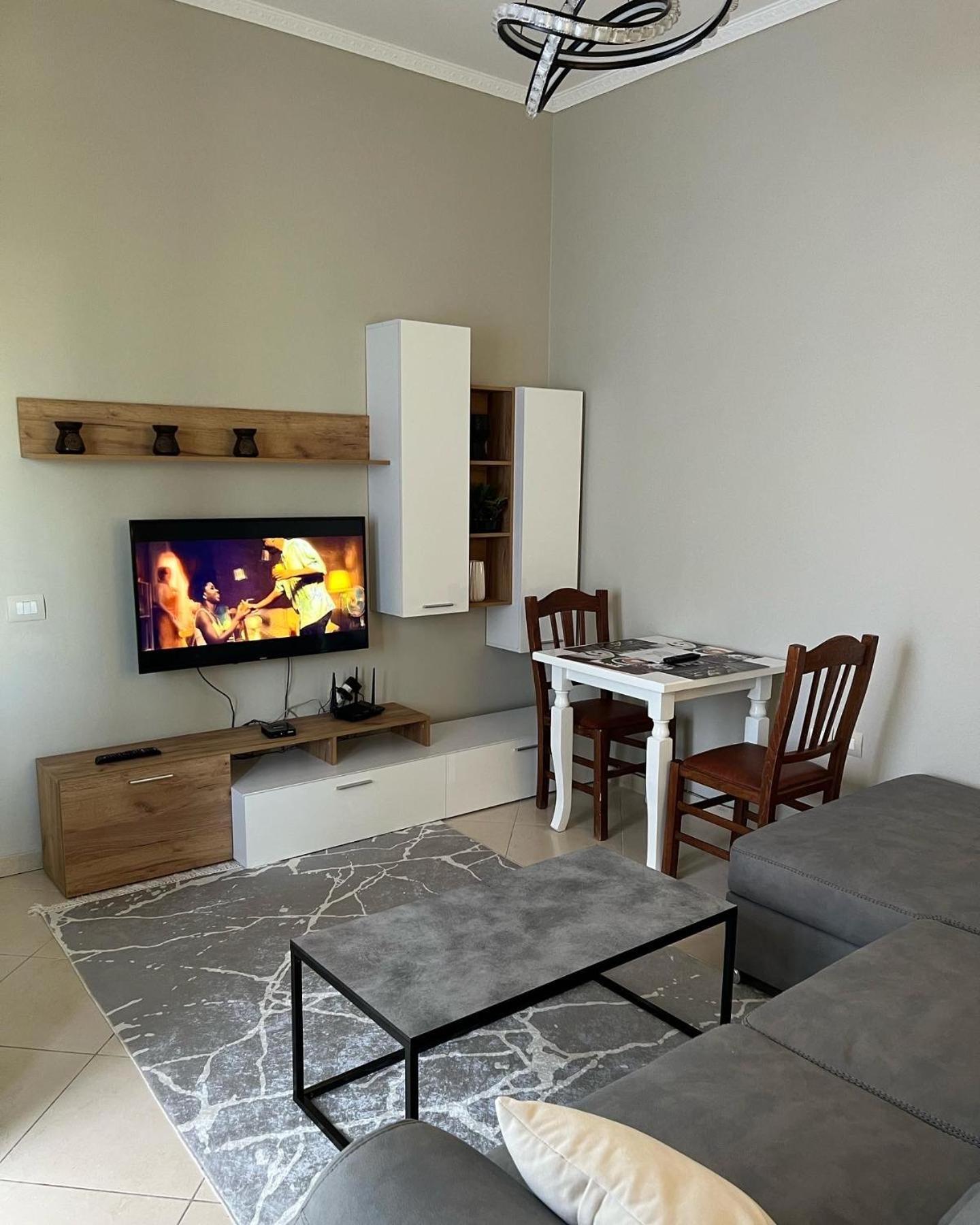 Trip-Stop Apartments Вльора Екстер'єр фото